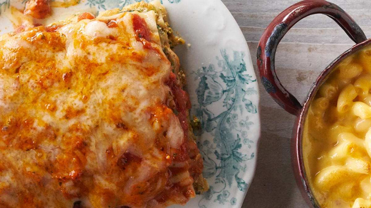 Amy's lentil soup tins
